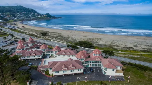 Pacifica Beach Hotel - balcony