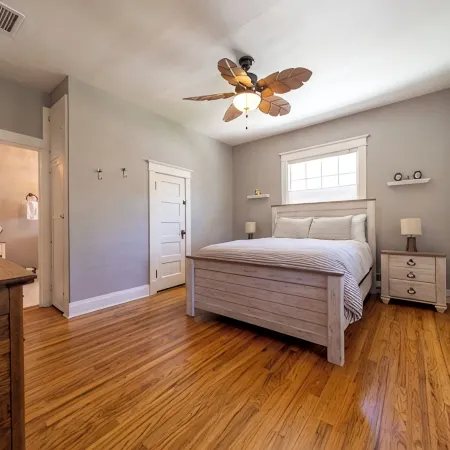 Best Location downtown GJ - Beautifully updated 2 Bedroom!