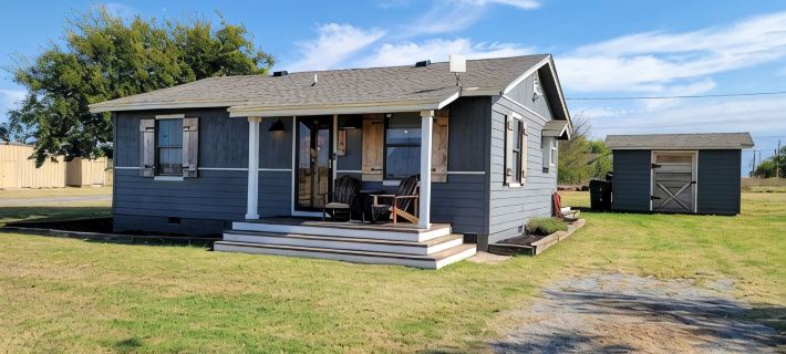 Gorgeous Two Bedroom Modern Farmhouse Cottage ウィチタのホテル