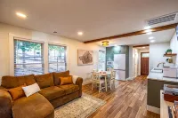 Cozy 2 Br, 2 BA Cottage in Downtown Dahlonega! - 3 stjerner