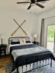 Blue Heron Guest House on Lake Harding Hot Tub & Kayaks - 4성급