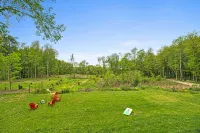 Forest Retreat - Sleeps 30 - 2 Minutes from Boat Launch - Balcony