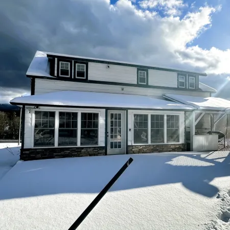 Mountain View Loj overlooking the majestic Adirondack Mountains & Ausable River