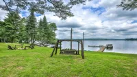 Whitetail Ridge: Lakefront Home, FREE Wi-Fi/Firewood, Generator, No Cleaning Fee - 4-Star