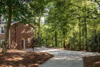 Spacious 6 bedroom home near Downtown Macon! - 4-Star