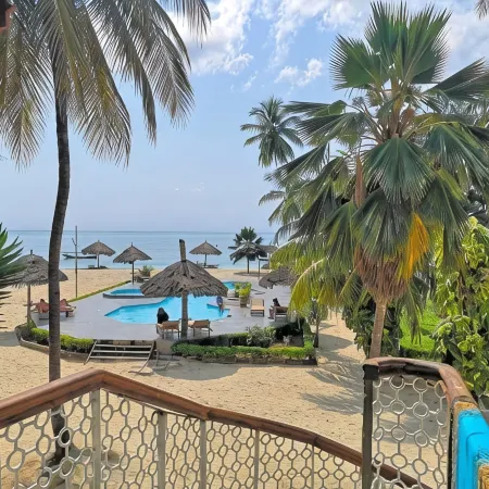 Smiles Beach Hotel