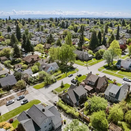 Cozy family home minutes from The University of Puget Sound!