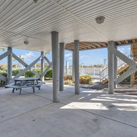 "Siren's Song" Oceanfront Beach House w/pool
