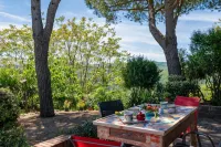 Villa in Gambassi with pool, A/C, village and restaurant at walking distance, - Wi-Fi