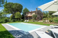 Villa in Gambassi with pool, A/C, village and restaurant at walking distance, - Villas