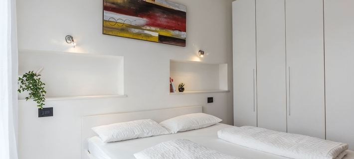 Residence "La Pergola" central area, garden, swimming pool, parking Hotels in Malcesine