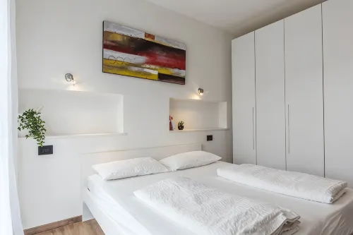 Residence "La Pergola" central area, garden, swimming pool, parking - Apartments