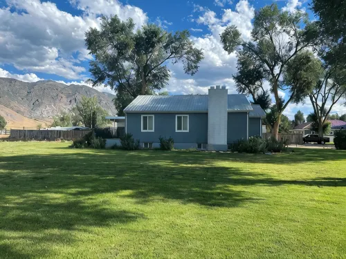 Beautiful Monroe Home on Paiute trail by Mystic Hot Springs ATV, flyers landing - Wifi