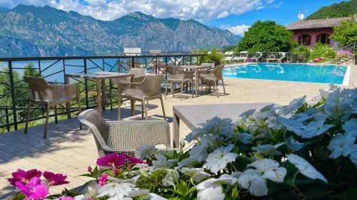 Casa di Alessia THE new vacation apartment with dream view over Malcesine incl. pool - Boutique
