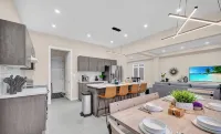 22min drive to Niagara. Sleeps 10. 1GB. 5 Bd/4 Bth - Wi-Fi