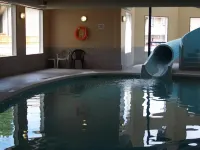 Days Inn by Wyndham Moose Jaw - Pools