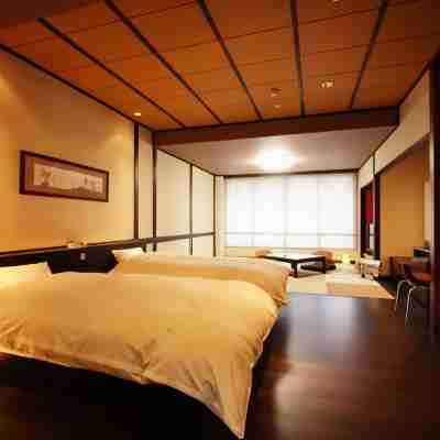 ホテル國富　翠泉閣 Rooms