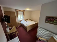 Privatquartier Van Dreuten Hotels in Warpe