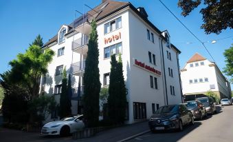 Hotel Astoria am Urachplatz