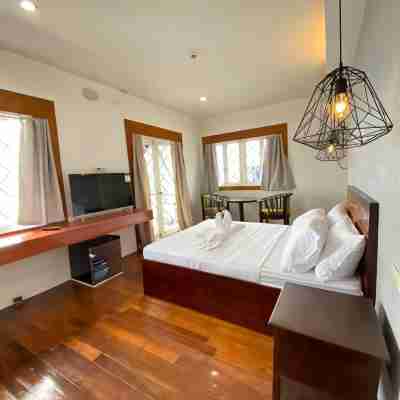 Dumaguete Seafront Hotel Rooms