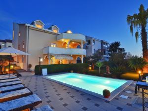 Villa Vanilla with Heated Pool