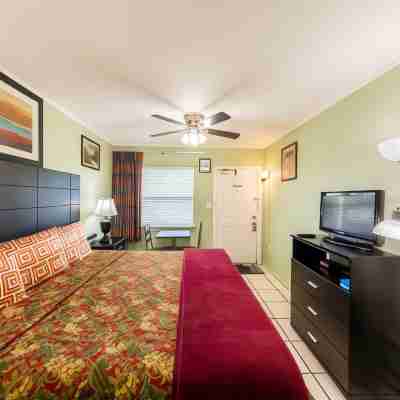 Sunshine Inn & Suites Venice, Florida Rooms