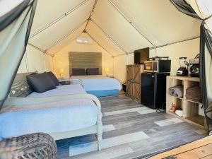 8 Blue River Camp - Glamping Cabin