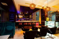 Hotel Urban Falatehan Blok M