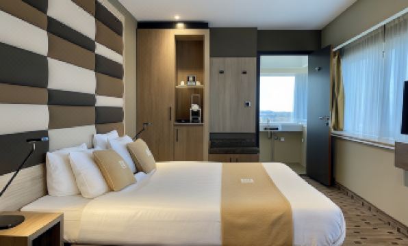 2. XO 호텔 블루..