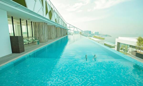 Lime Resort Manila