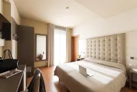Hotel Meeting Отели рядом с достопримечательностью «Centro Internazionale di Studi Rosminiani»