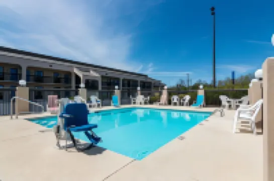 Dublin Inn and Suites