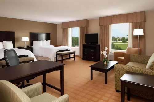 Hampton Inn & Suites Chicago/St. Charles Hotels in Saint Charles