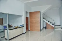 Hotel O Homiko Các khách sạn ở Pacitan