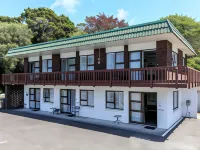 Flamingo Motel Hotels in 