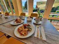 Colors Holiday Hotel Hotels in Siofok