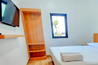 Hotel Buana Express RedPartner Hotels in Kapas
