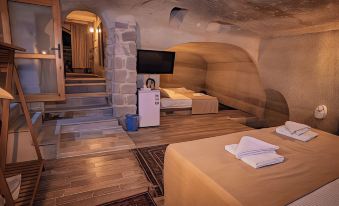 Sur Cave Hotel