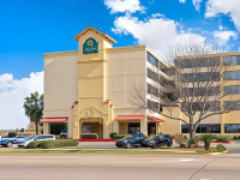 La Quinta Inn & Suites by Wyndham New Orleans Airport Hoteles en Kenner