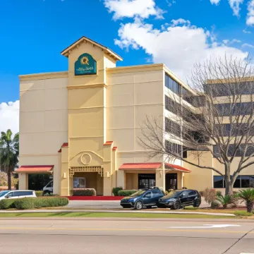 La Quinta Inn & Suites by Wyndham New Orleans Airport