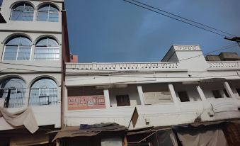 Goroomgo Parwati Kutir Deoghar