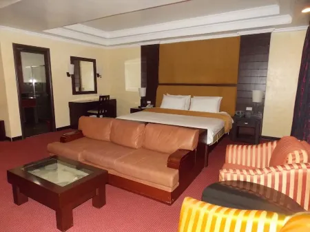 MO2 Westown Hotel - Mandalagan