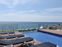 Hotel Checkin 加泰羅尼亞飯店 Platja de Calella附近的飯店
