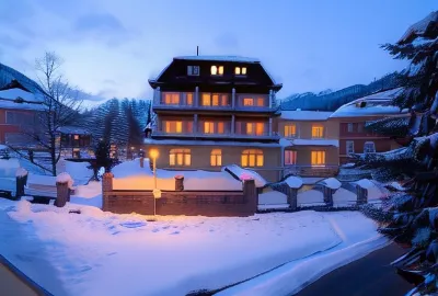 Hotel Lindenhof Hotel dekat Molltaler Gletscher