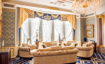 Grand Palace Hotel