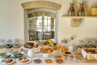 Malvasia Traditional Hotel - breakfast