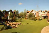 An der Metow - Ferienpark Hotels in der Nähe von Schifffahrt Salewski MS "Loreley" in Plau