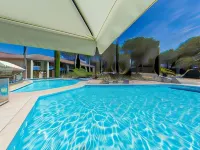 Garrigae Domaine de l'Esterel - Piscine & Spa Cinq Mondes - Pool