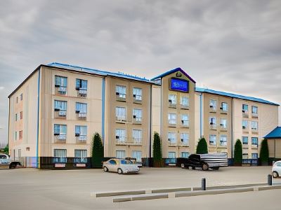 Lakeview Inns & Suites - Fort Saskatchewan