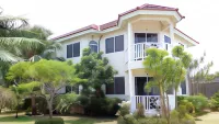 Pipers Cove Resort